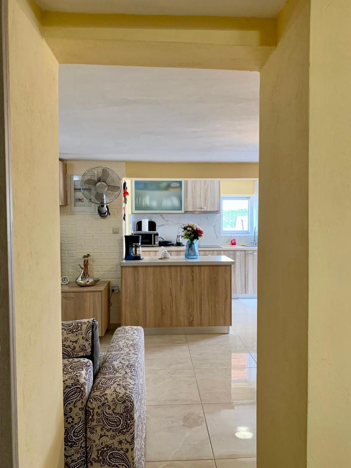 Sofia'S Seaview Villa Near Airport And Beach Луца Экстерьер фото