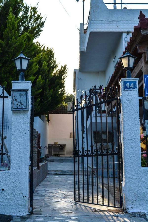 Sofia'S Seaview Villa Near Airport And Beach Луца Экстерьер фото